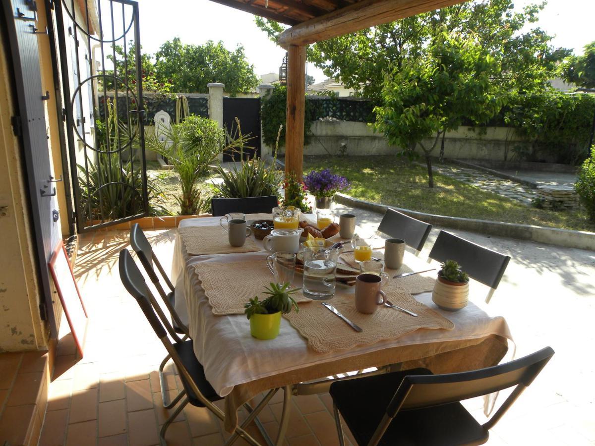 La Maison D'Ogooue Carpentras Exterior photo
